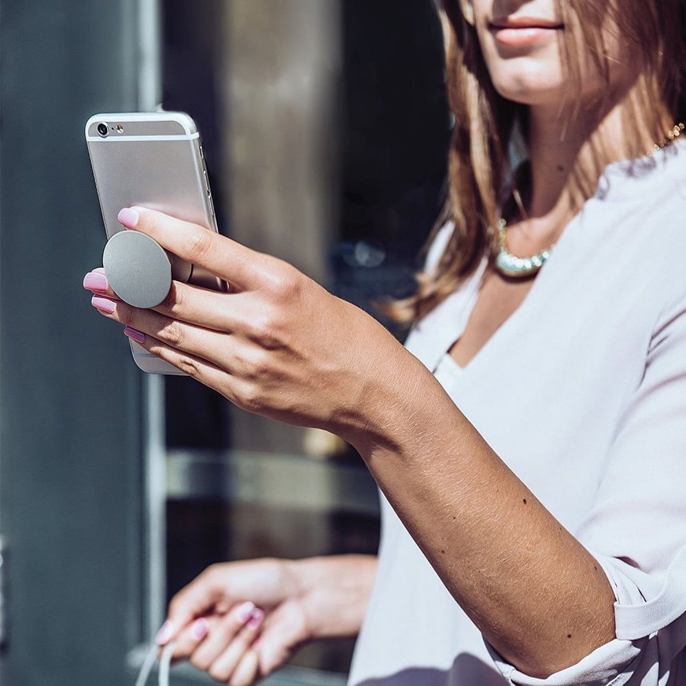 Celupop Popsocket Agarre Adhesivo Plateado Pack X 2 img #4