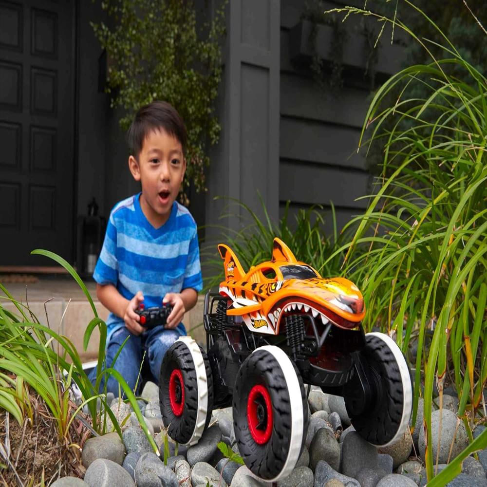 Carro Control Remoto Tiger Shark Hot Wheels Monster Truck img #2