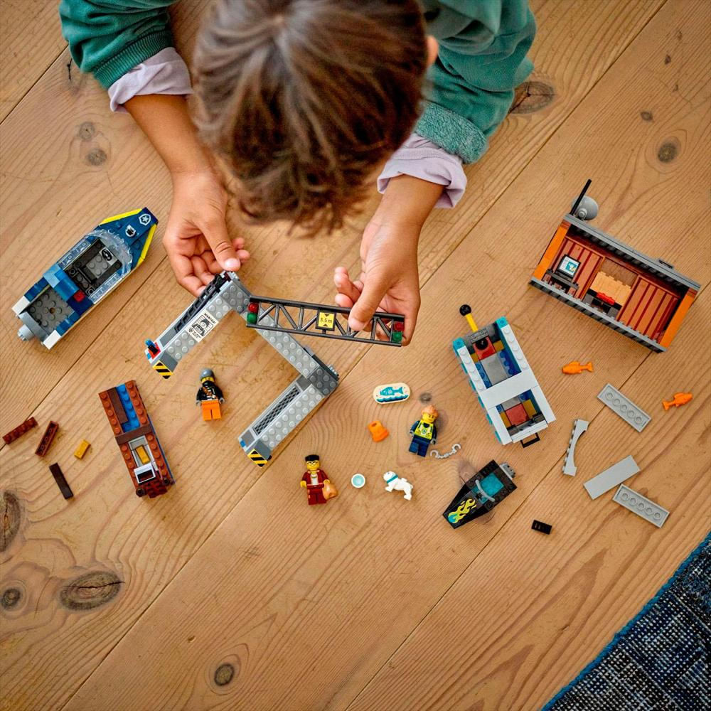 Set Construcción Lego City 311 Piezas Police Speedboat And Crooks img #3