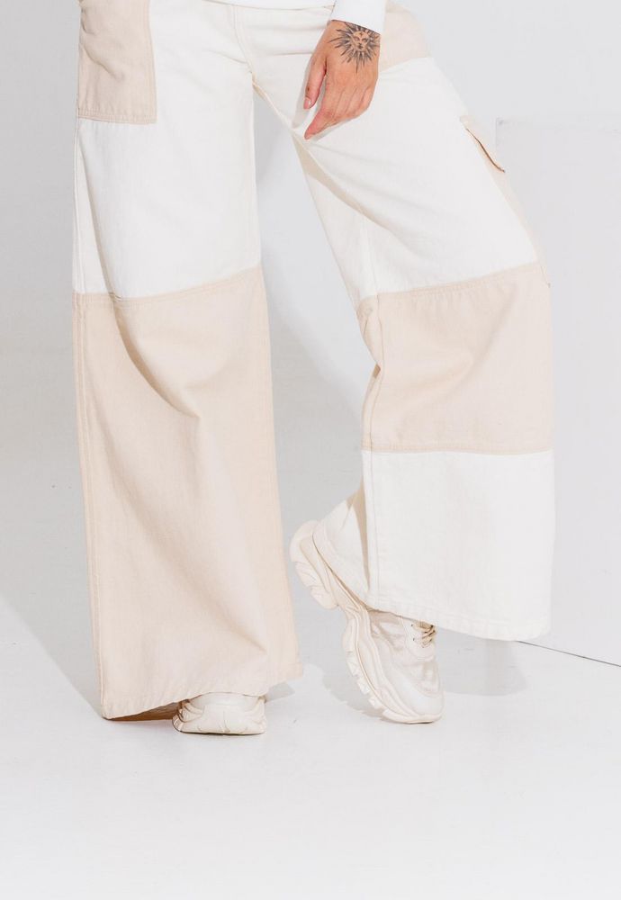Tenis  Tenis chunky beige con aplique  PEOPLE img #6