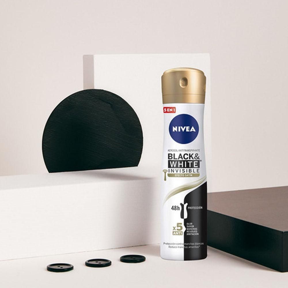Desodorante NIVEA black & white mujer spray  (150  ml) img #6