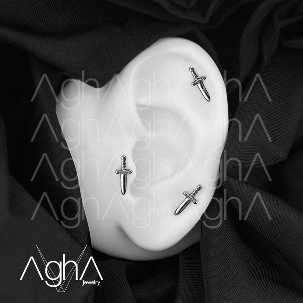 Titanio Aretes Piercing Espada Para Lóbulo img #2