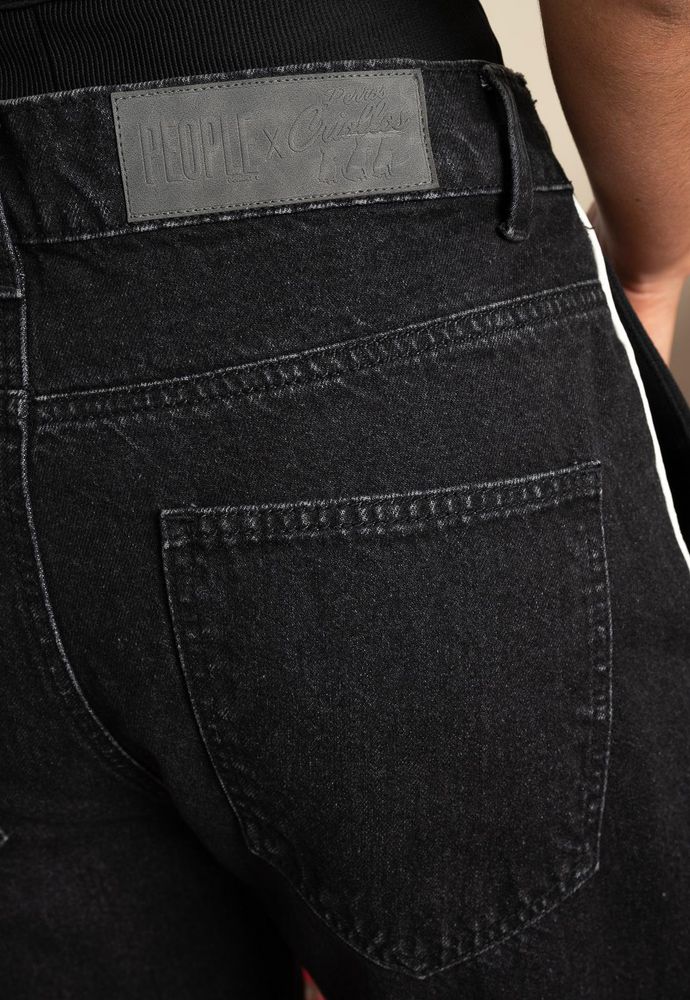 Jean   PEOPLE img #5