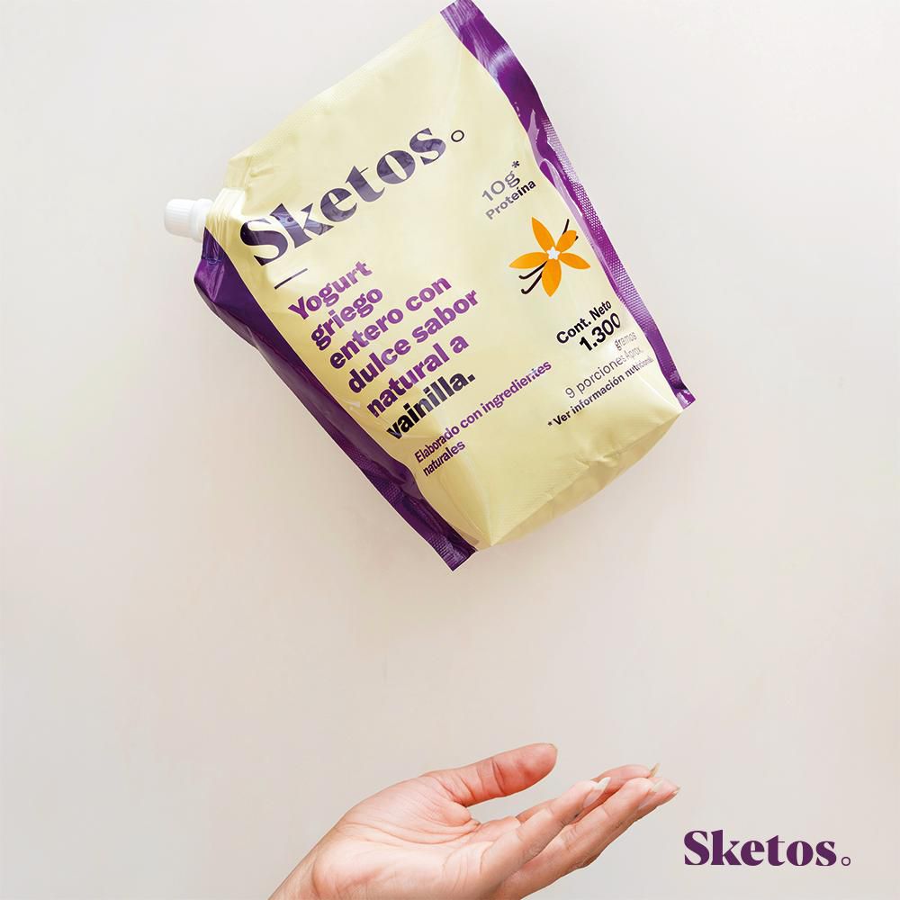 Yogurt griego SKETOS con dulce sabor a vainilla (1375  ml) img #2