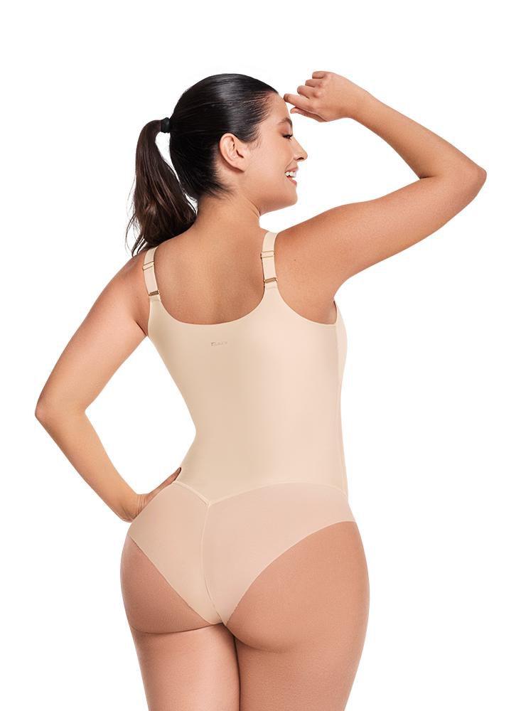 Body  LAURA img #2