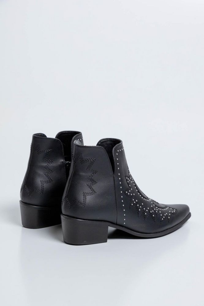 Botin Taches  ARKITECT img #3