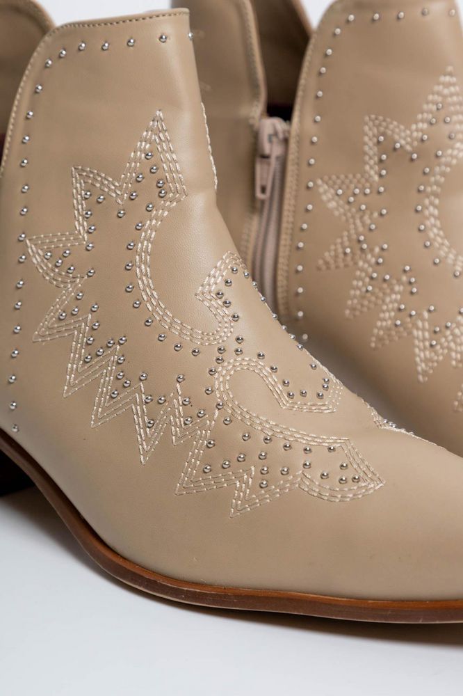 Botin Taches  ARKITECT img #5