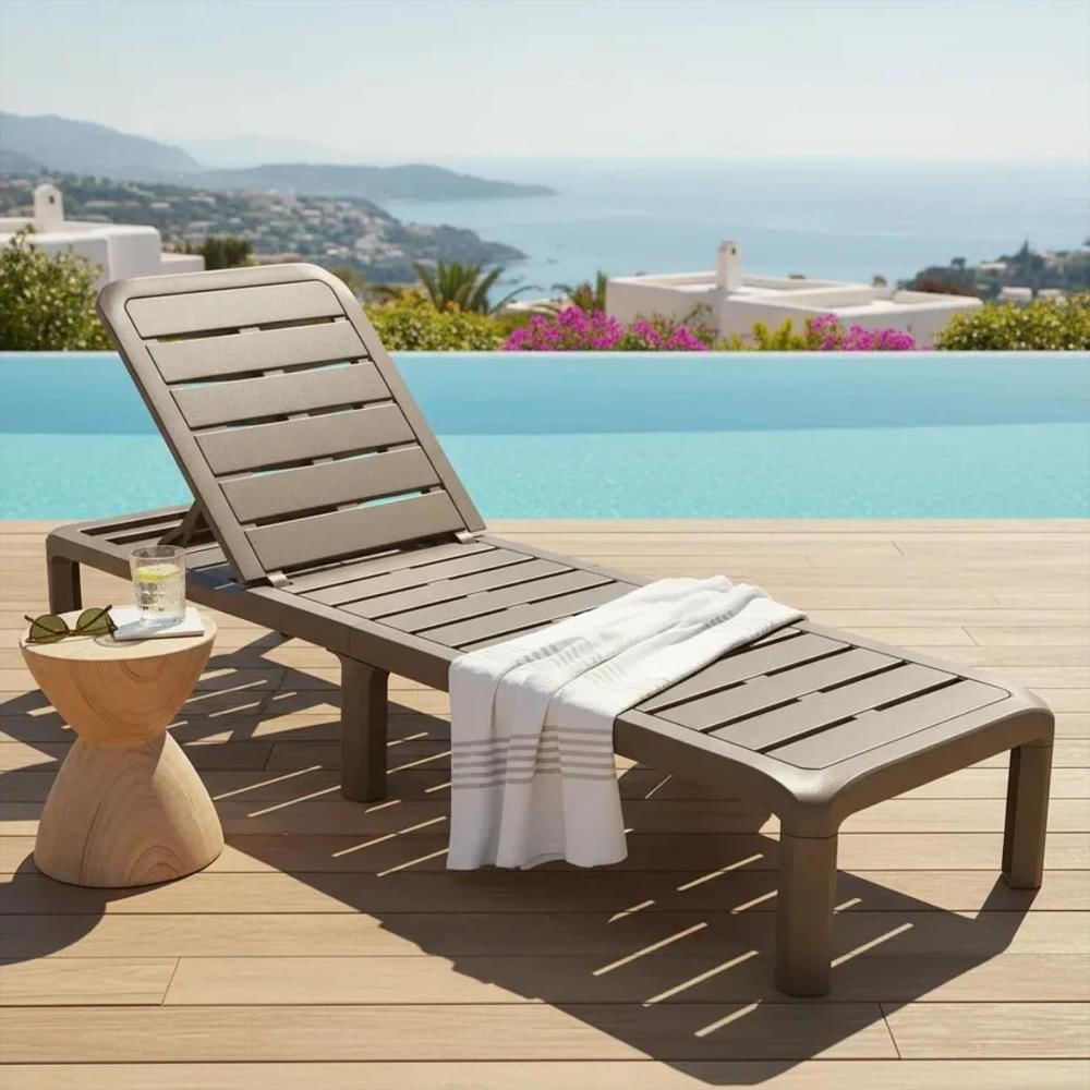 Silla Cama Asoleadora De Plastico Plegable Con 5 Posiciones Para Exterior Color Marrón Mocca img #4
