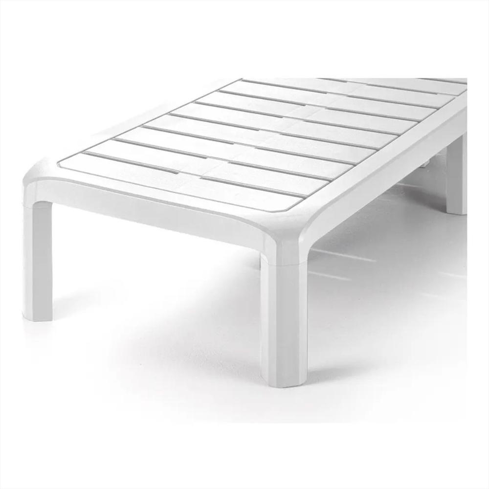 Silla Cama Asoleadora De Plastico Plegable Con 5 Posiciones Para Exterior Color Blanco img #4