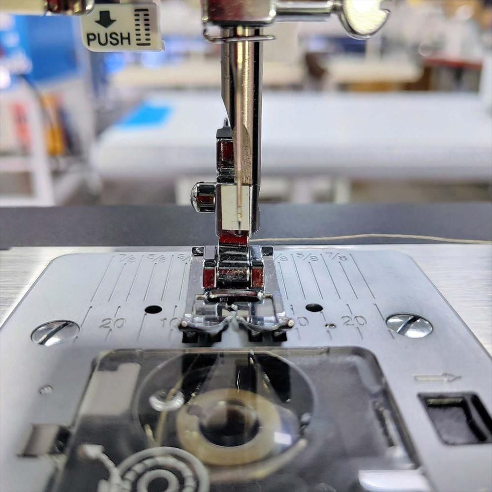 Maquina De Coser Familiar Singer 4432 Black img #2