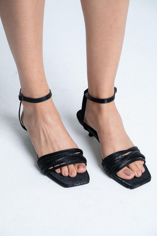 SANDALIA CORREAS SS1947A  ARKITECT img #1