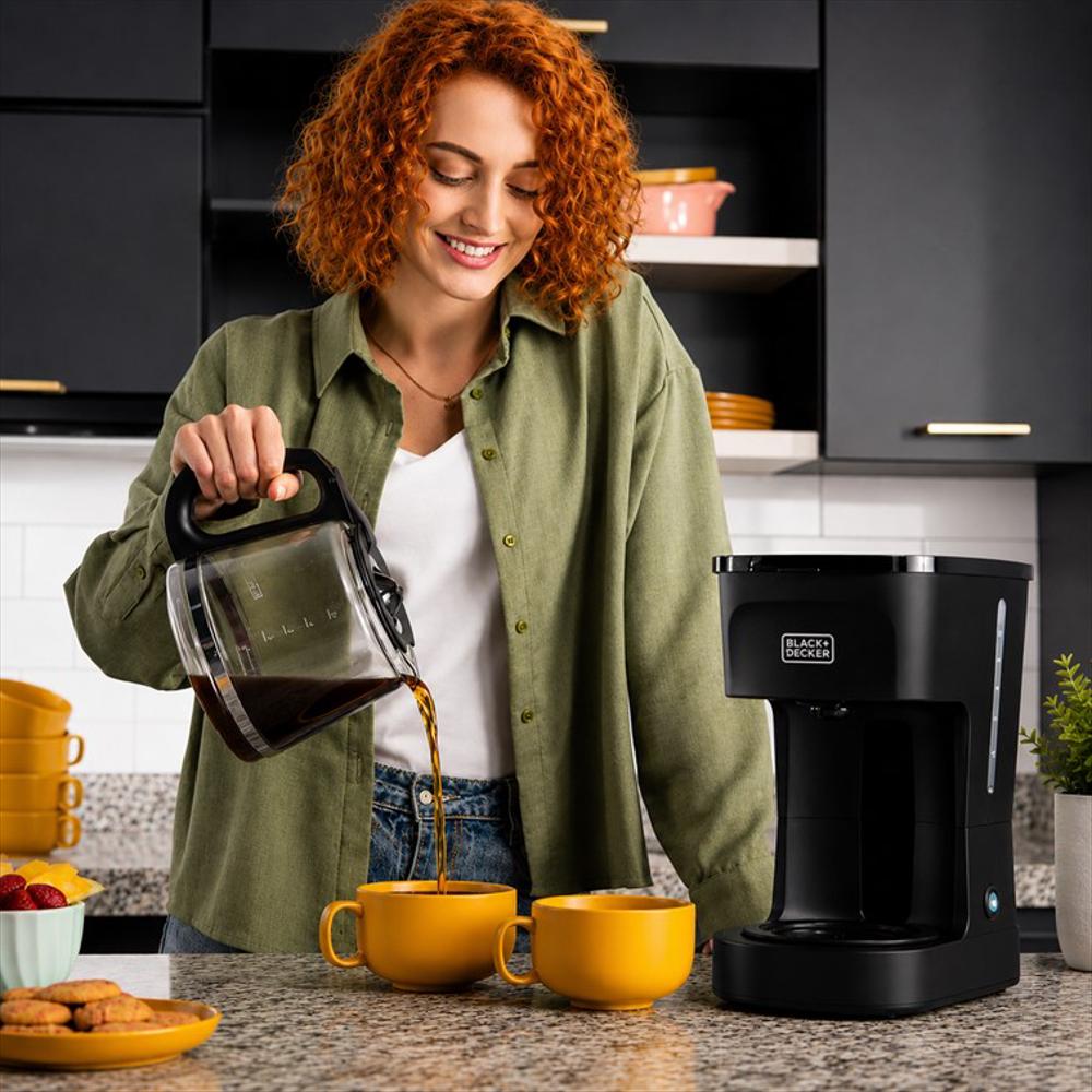 Cafetera Black+Decker Vortex 12 Tazas Cm0021 img #3